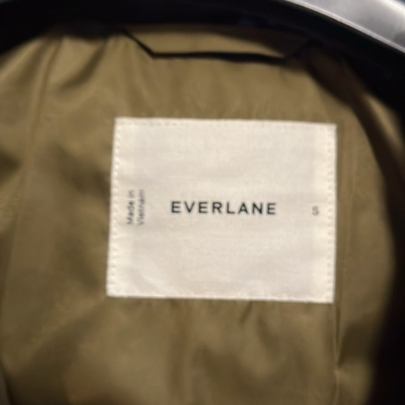 Everlane Olive Green Quilted Puffer Jacket - Picture 5 of 6